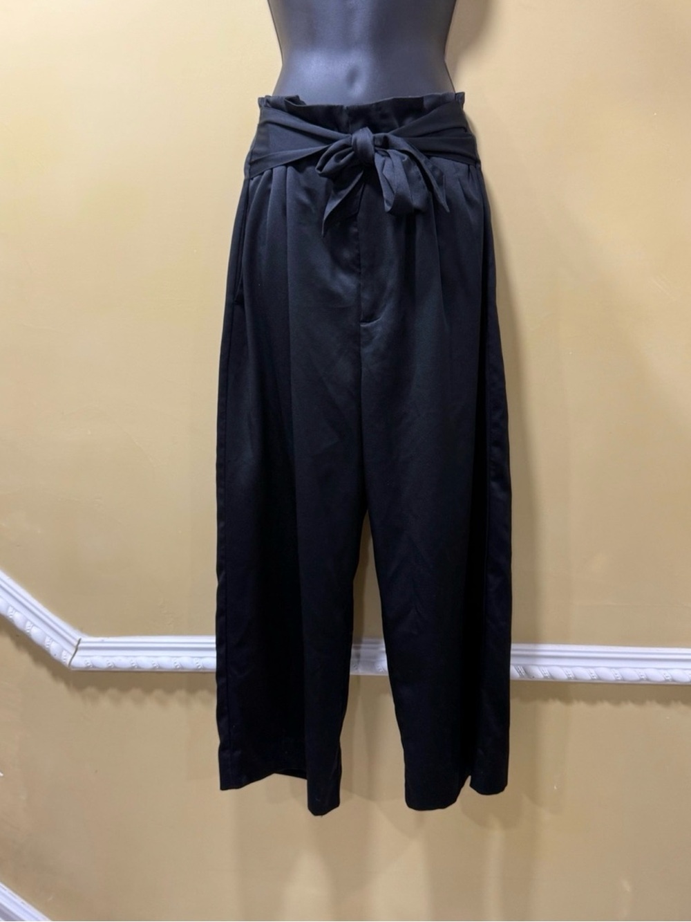 Abercrombie & Fitch Black Paperbag Waist Tie-Front Wide Leg Pants